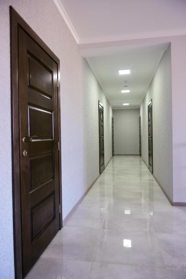 Gray Hotel 维诺吉拉季夫 外观 照片